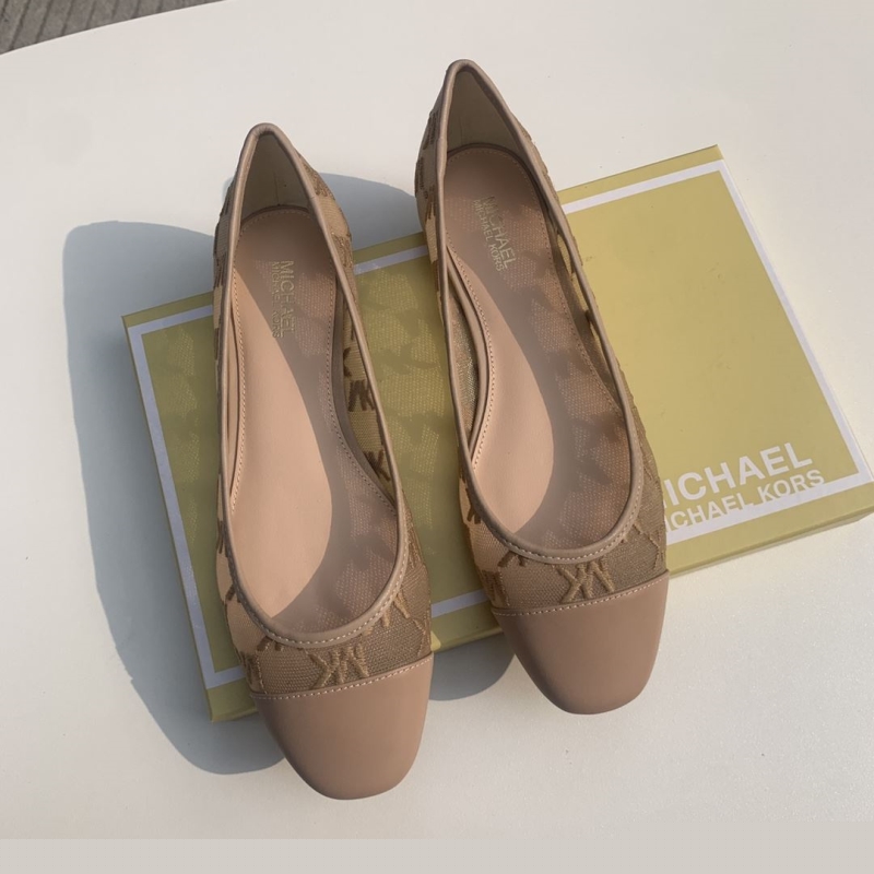 Other flat shoes